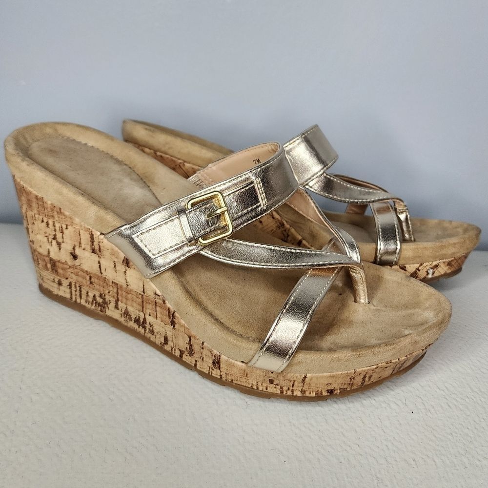 Cheeks Fit Body Strappy Thong Wedge Gold Synthetic Women Shoes Size 7 M  Medium